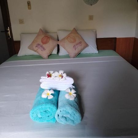 Noby Gili Cottages Gili Meno Esterno foto